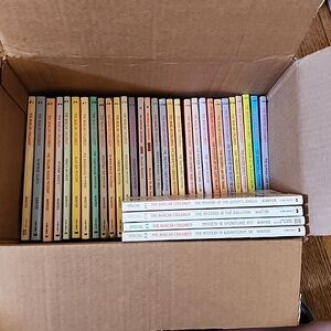 Lot of 34 vintage The Boxcar Children books